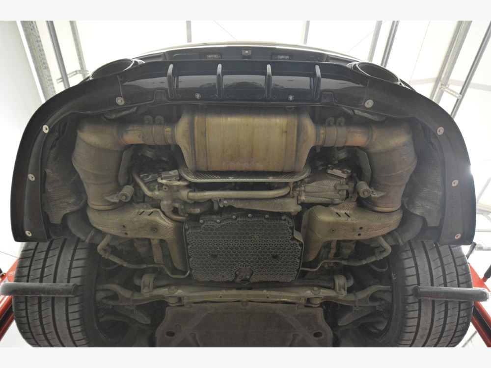 Rear Splitter (Vertical Bars) Porsche 911 Carrera 4S 992