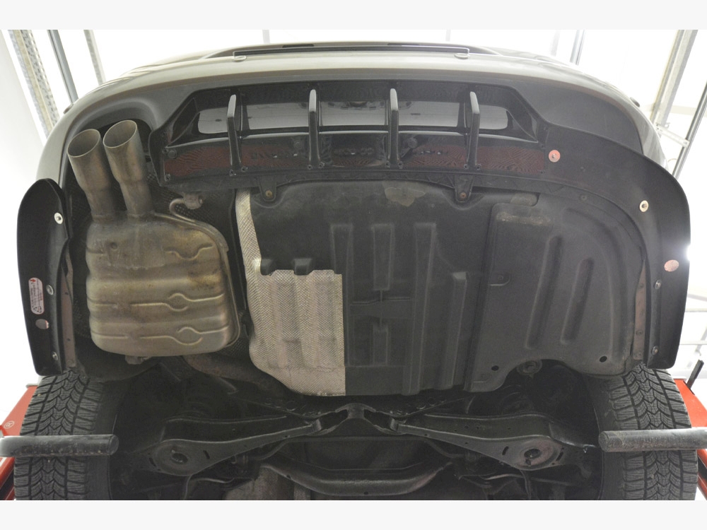 Central Rear Splitter (Vertical Bars) VW Passat CC