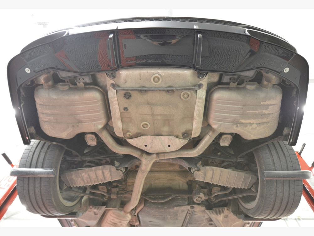 Central Rear Splitter (Vertical Bars) Audi A4 S-Line B9 Facelift