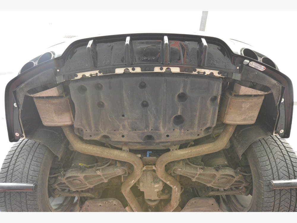 Rear Splitter (Vertical Bars) Maserati Levante Mk1