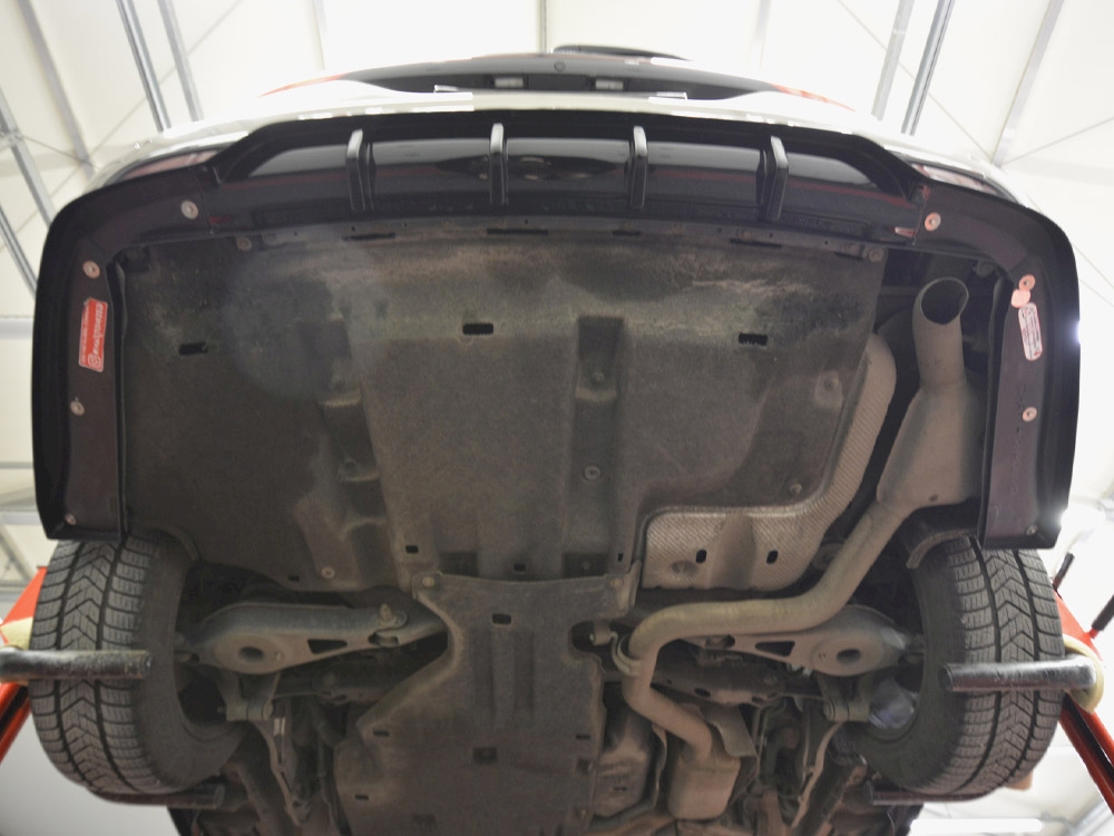 Central Rear Splitter (Vertical Bars) Chrysler Pacifica Mk 2 Maxton