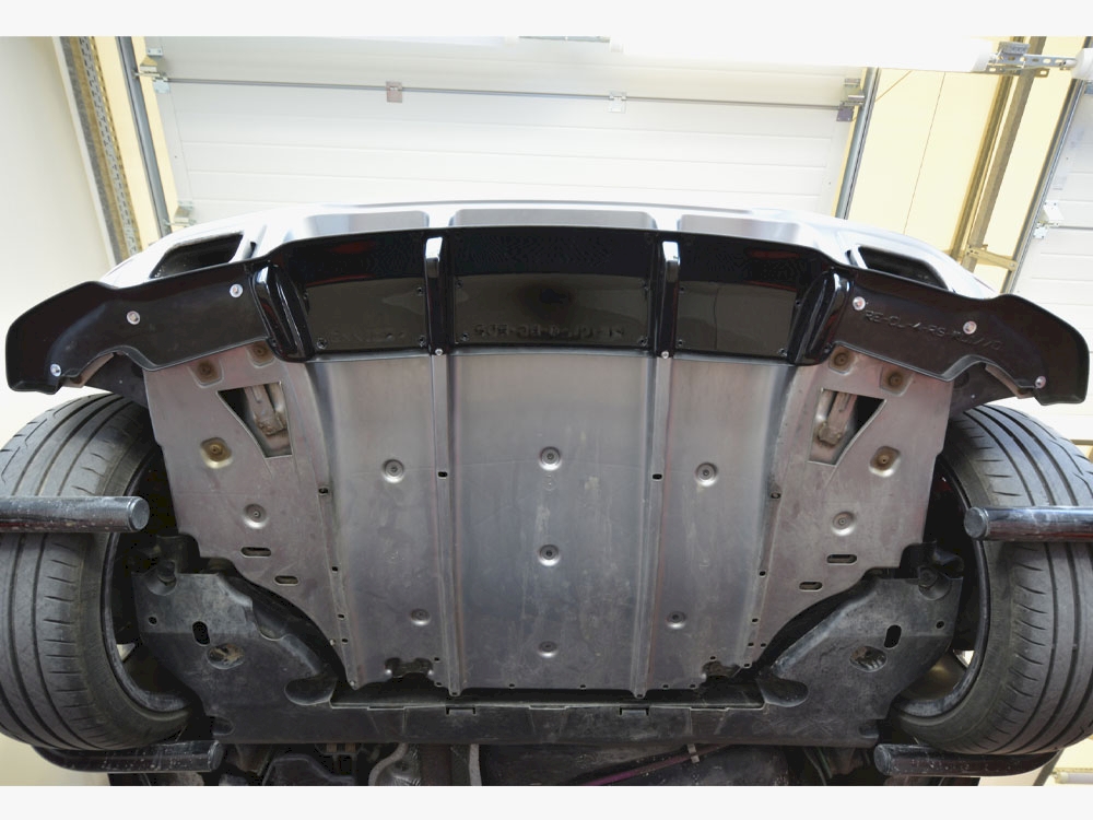 Central Rear Splitter (Vertical Bars) Citroen Jumpy L3 Mk3