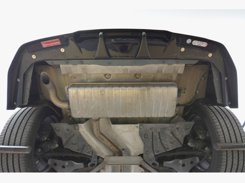 Central Rear Splitter (Vertical Bars) BMW X1 M-Pack U11