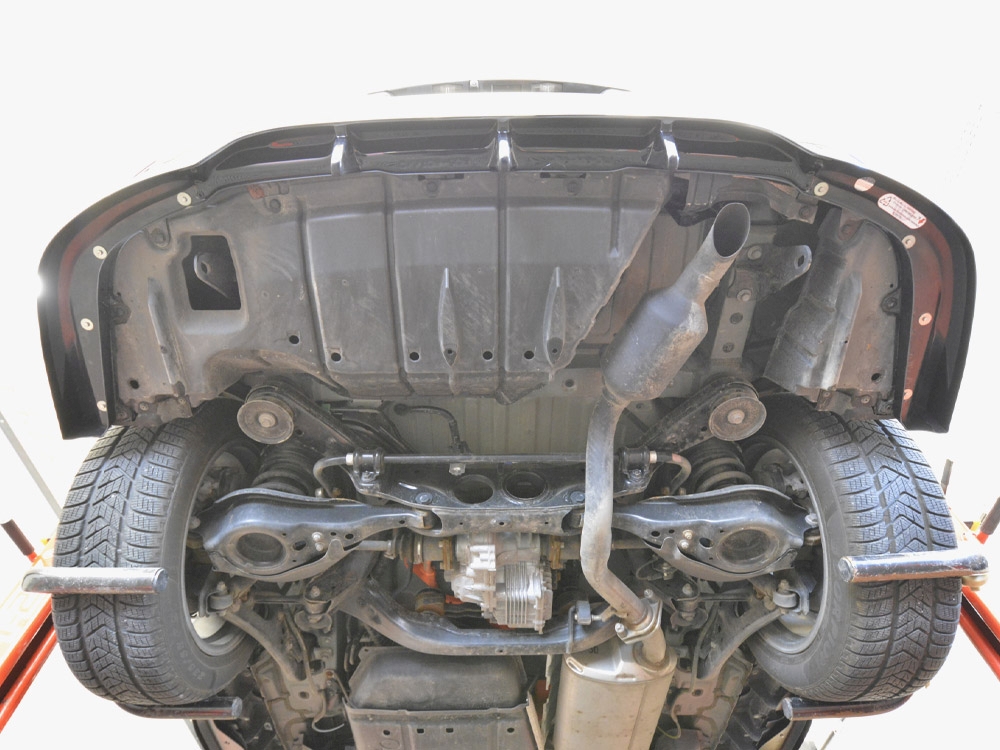 Central Rear Splitter (Vertical Bars) Lexus RX Mk4 Facelift