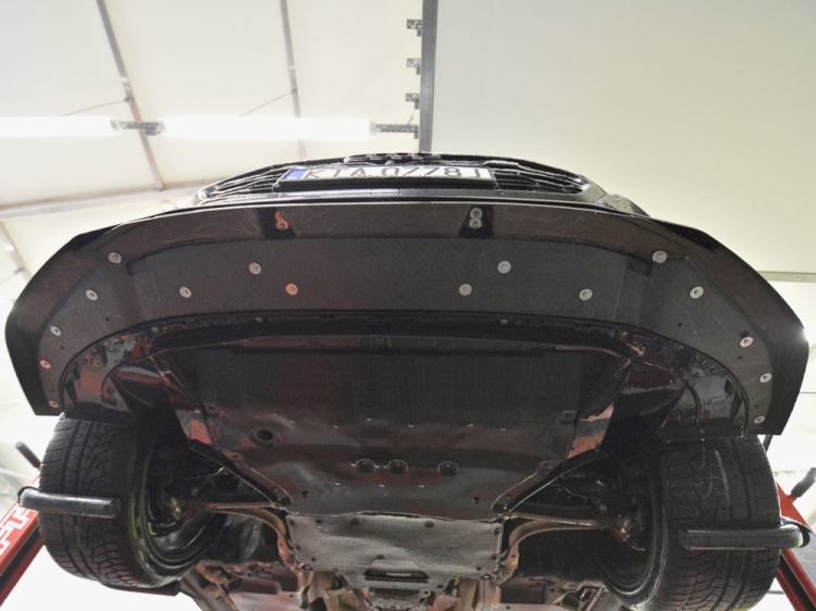 Carbon Fiber Front Splitter Audi RSQ8 Mk1