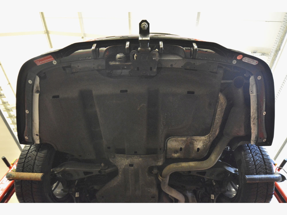 Central Rear Splitter (Vertical Bars) Chrysler Pacifica Mk2 Facelift