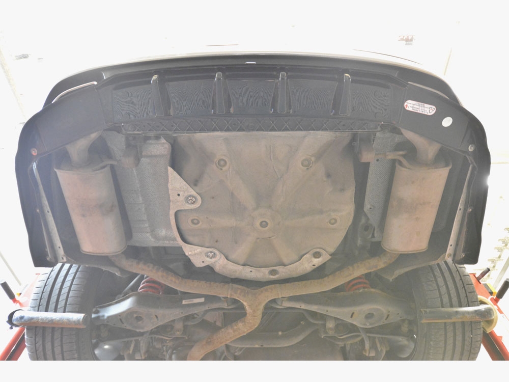 Rear Splitter (Vertical Bars) Volkswagen Passat GT B8 Facelift USA