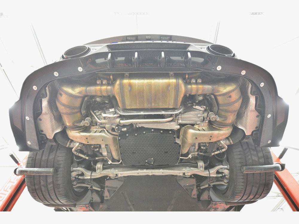 Rear Splitter (Vertical Bars) Porsche 911 Turbo S Sport Package 992