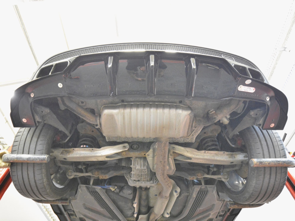 Rear Splitter (Vertical Bars) V.2 Mercedes-Benz GLA 45 AMG X156