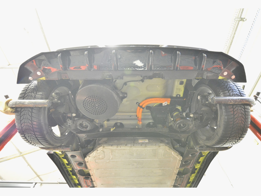 Rear Splitter (Vertical Bars) Abarth 500e