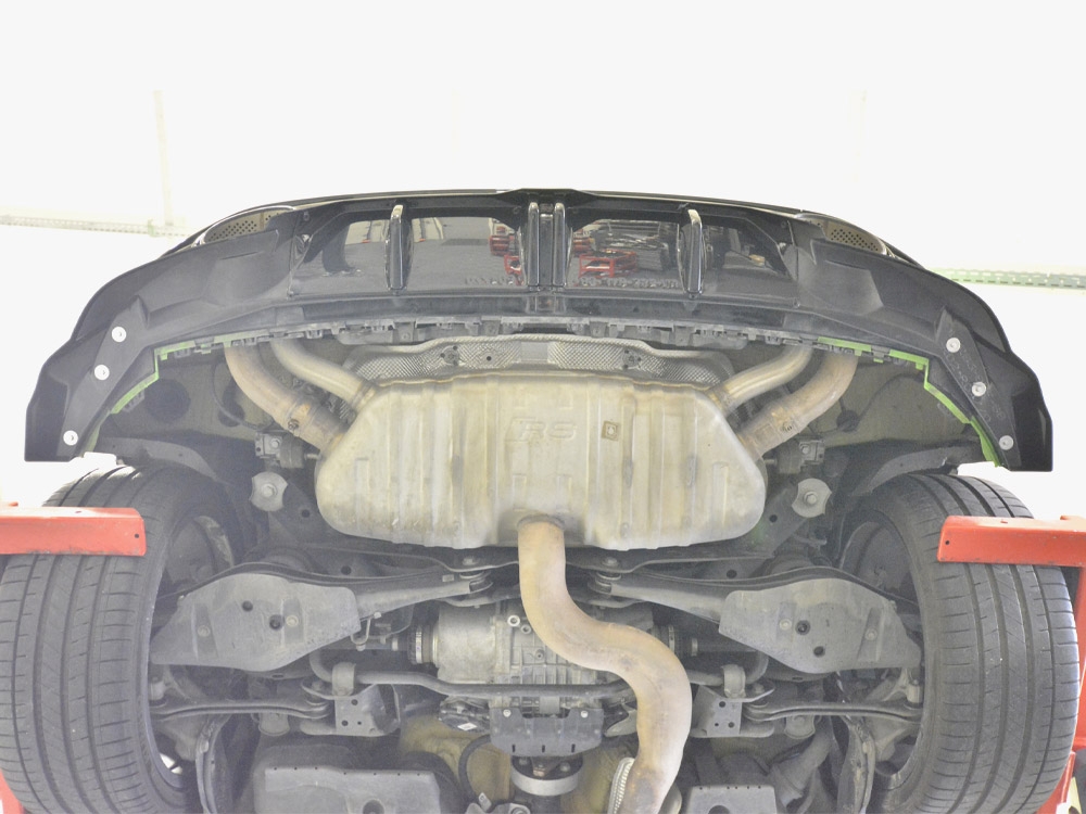 Rear Splitter (Vertical Bars) V.3 Audi RS3 Sportback 8Y Facelift