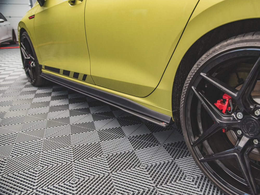 Reduced - Street Pro Side Skirts Diffusers Volkswagen Golf GTI / GTE / GTI Clubsport / R-Line Mk8 - 5 