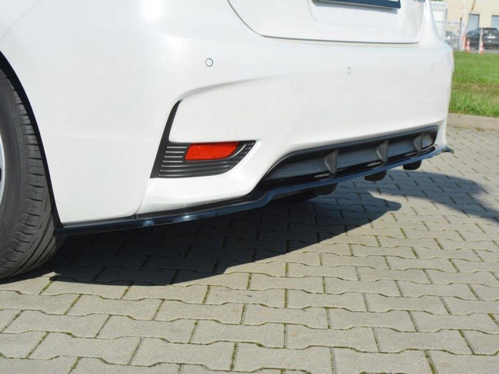 Central Rear Splitter (Vertical Bars) Lexus CT Mk1 Facelift - 2 
