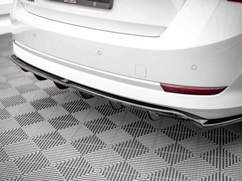 Rear Splitter (Vertical Bars) Skoda Octavia Mk4 - 3 
