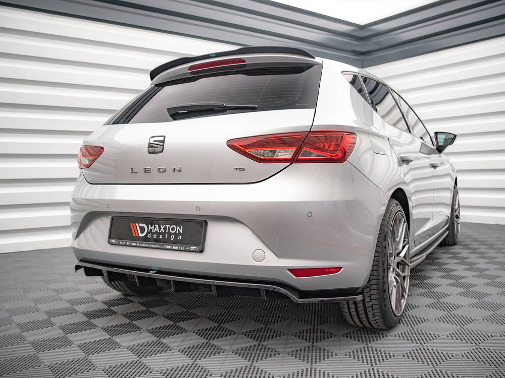 Rear Splitter (Vertical Bars) Seat Leon Hatchback Mk3 - 2 