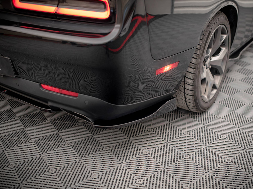 Rear Side Splitters Dodge Challenger RT Mk3 Facelift - 4 