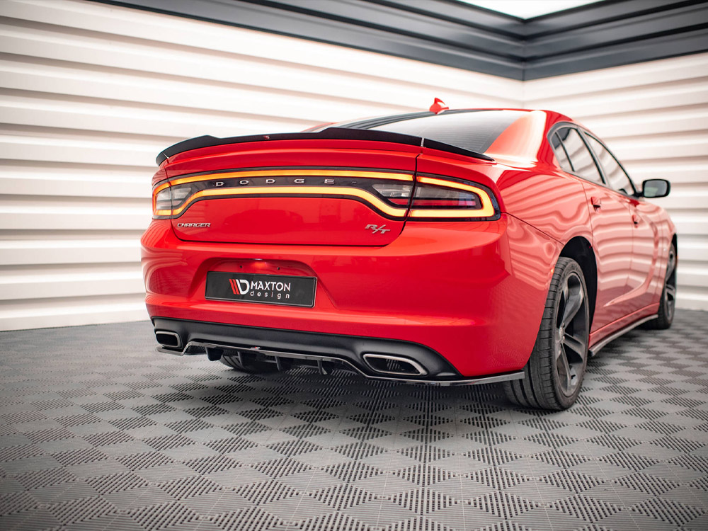 Central Rear Splitter (Vertical Bars) Dodge Charger RT Mk7 Facelift - 2 