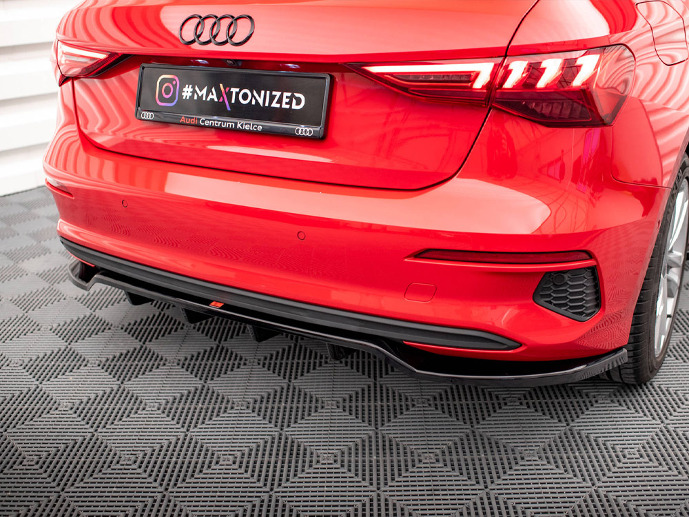 Central Rear Splitter (Vertical Bars) Audi A3 Sportback 8Y - 3 
