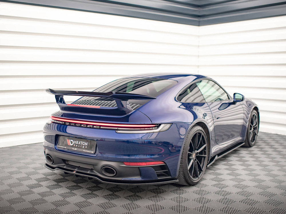 Rear Splitter (Vertical Bars) V.1 Porsche 911 Carrera Aero / Carrera GTS 992 - 2 