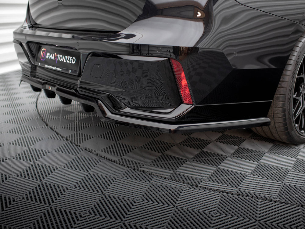 Central Rear Splitter (Vertical Bars) BMW 7 M-Pack G70 - 5 