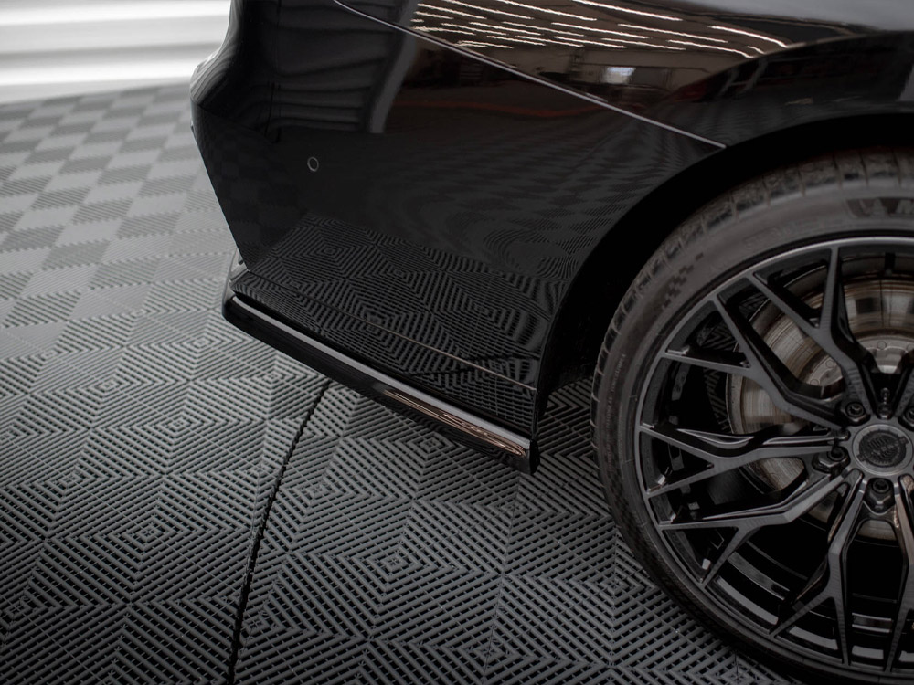 Central Rear Splitter (Vertical Bars) BMW 7 M-Pack G70 - 7 