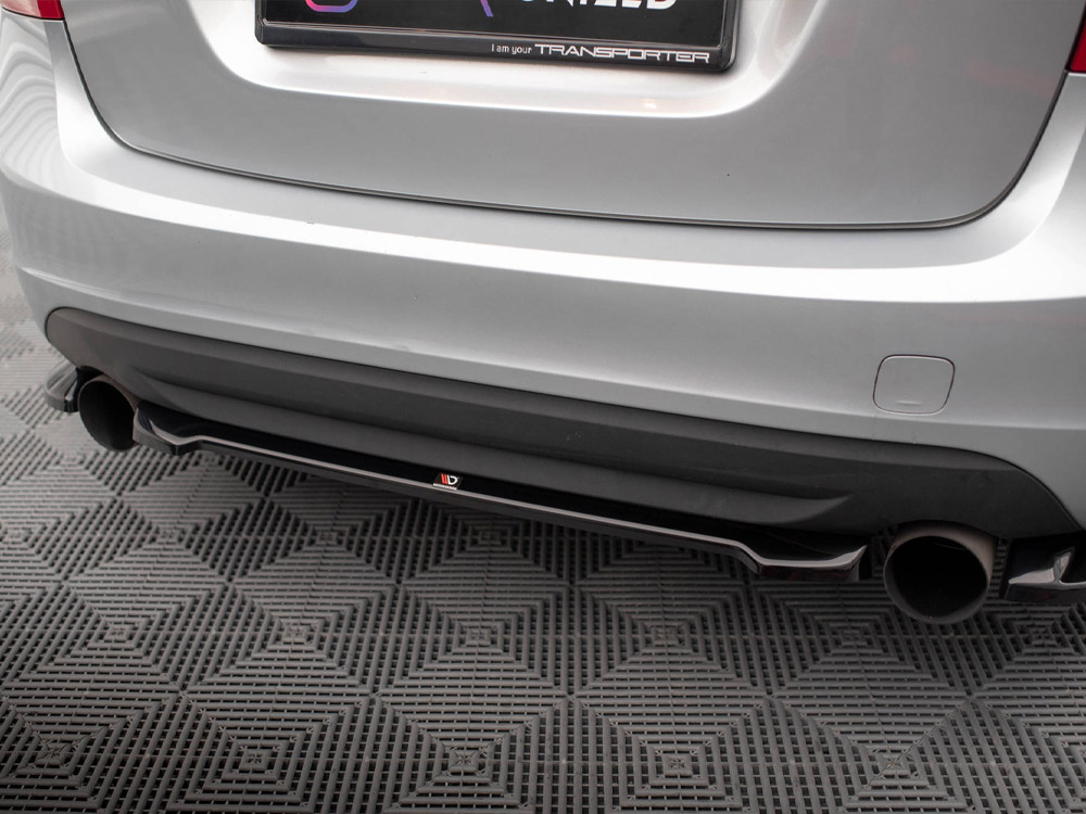 Central Rear Splitter Volvo S60 R-Design Mk2 - 3 