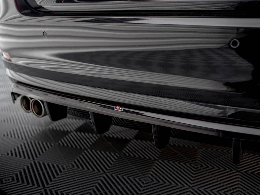 Central Rear Splitter (Vertical Bars) BMW 4 Gran Coupe F36 - 4 