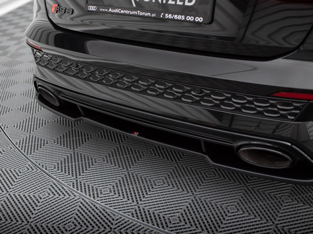 Central Rear Splitter Audi RS3 Sportback 8Y - 4 