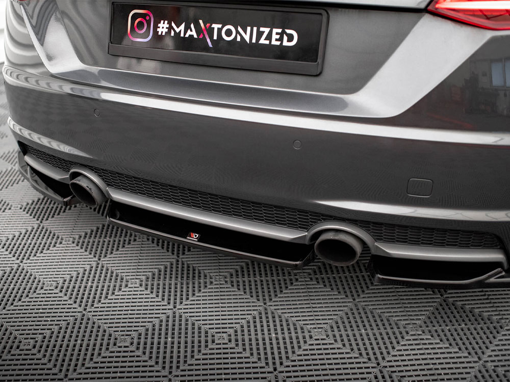 Central Rear Splitter Audi TT S-Line 8S - 5 