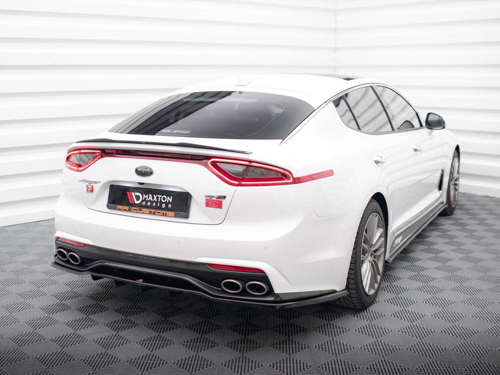 Central Rear Splitter (Vertical Bars) Kia Stinger Mk1 - 2 