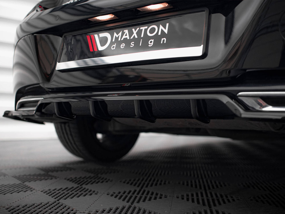 Rear Splitter (Vertical Bars) Toyota Corolla Hatchback Mk12 - 4 