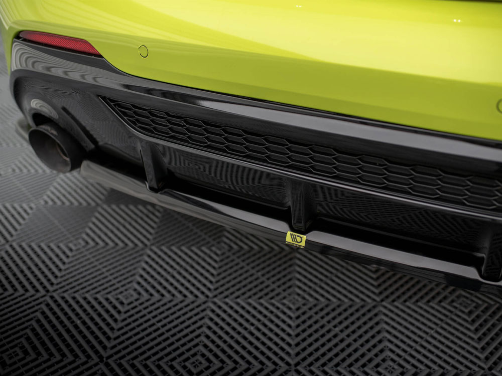 Central Rear Splitter V.2 BMW M135i F40 - 4 