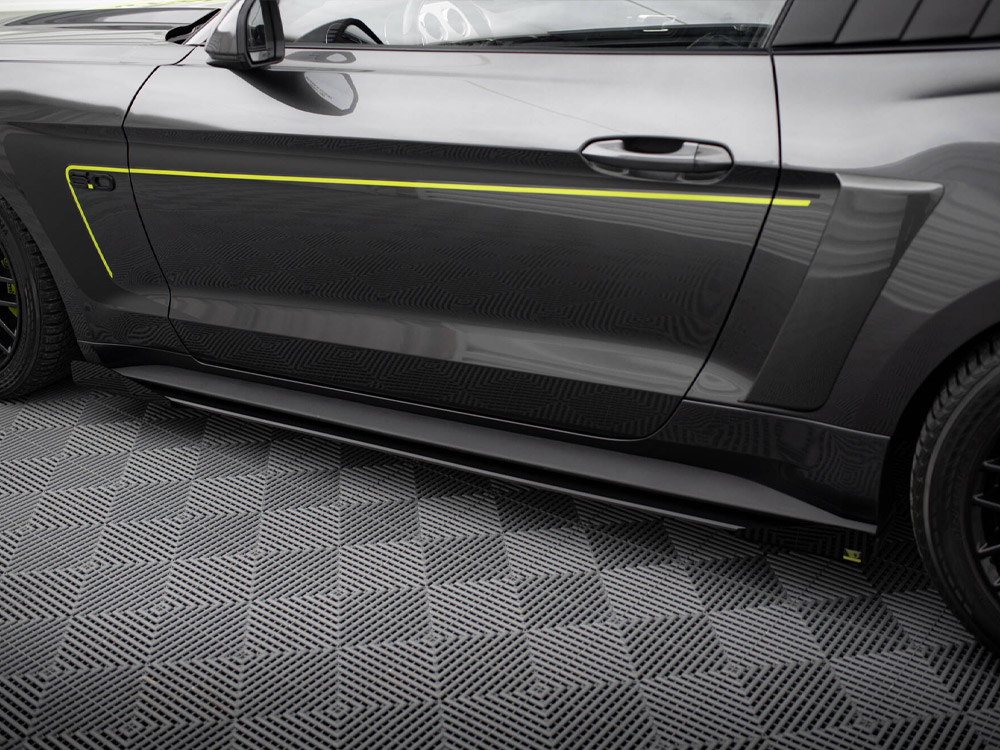 Street PRO Side Skirts Diffusers + Flaps Ford Mustang GT Mk6 - 4 