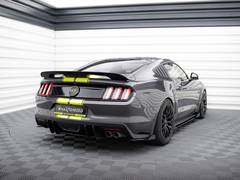 Rear Side Flaps Ford Mustang GT Mk6 - 2 