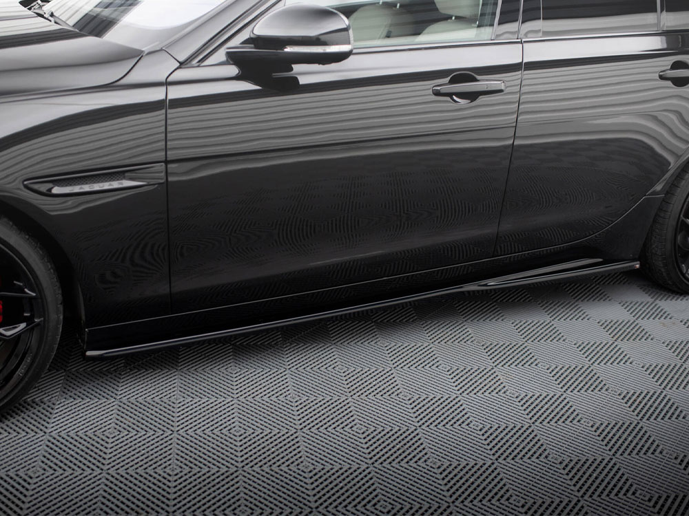 Side Skirts Diffusers Jaguar XE X760 Facelift - 3 