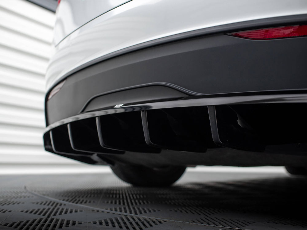 Rear Splitter (Vertical Bars) Tesla Model X Mk1 Facelift - 6 