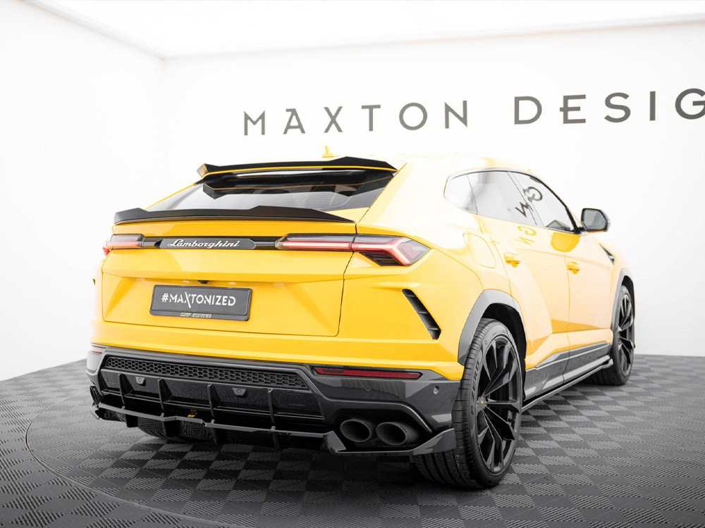 Central Rear Splitter (Vertical Bars) Lamborghini URUS Mk1 - 2 
