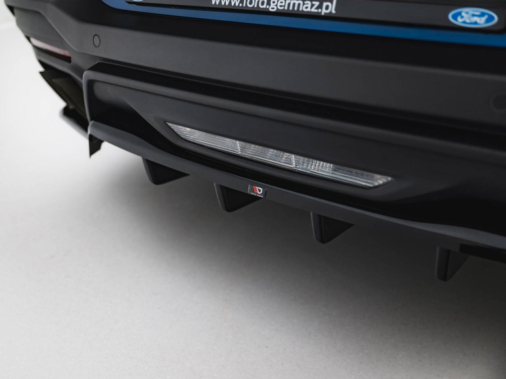 Rear Splitter (Vertical Bars) Ford Mustang GT Mk7 - 4 