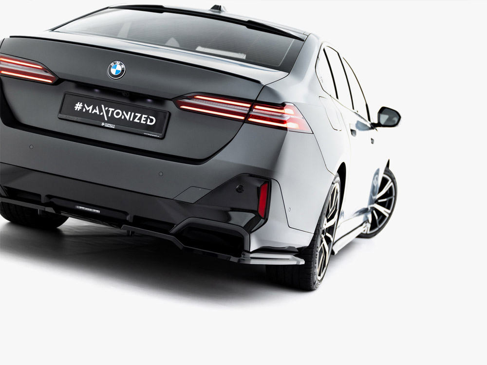 Rear Splitter (Vertical Bars) V.1 BMW 5 / i5 M-Pack Sedan / Touring G60 / G61 - 7 