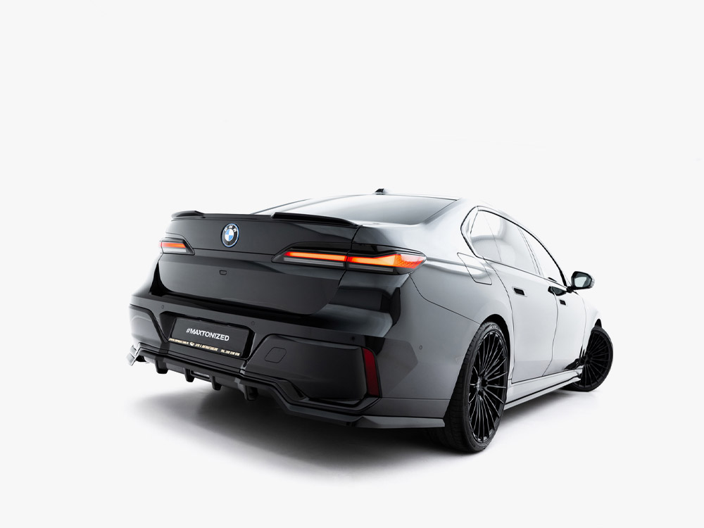 Rear Splitter (Vertical Bars) V.2 BMW 7 M-Pack G70 - 2 