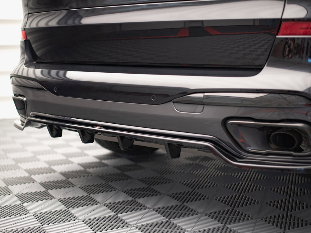Rear Splitter (Vertical Bars) BMW X7 M-Pack G07 - 3 