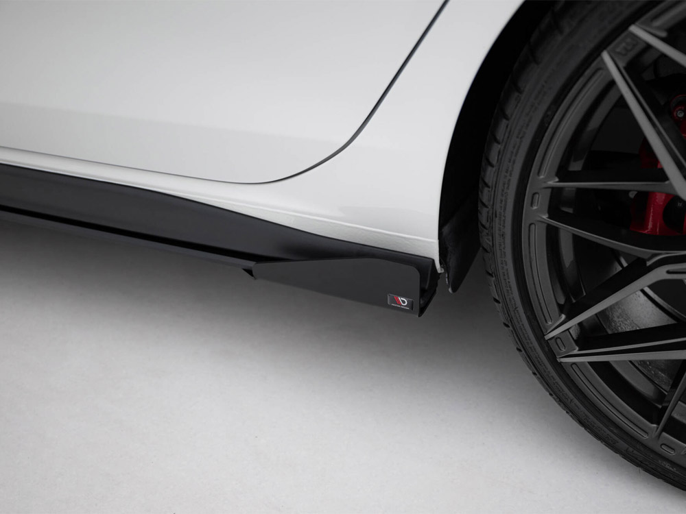 Side Flaps Volkswagen Golf GTI / GTE / GTI Clubsport / R-Line Mk8 - 5 