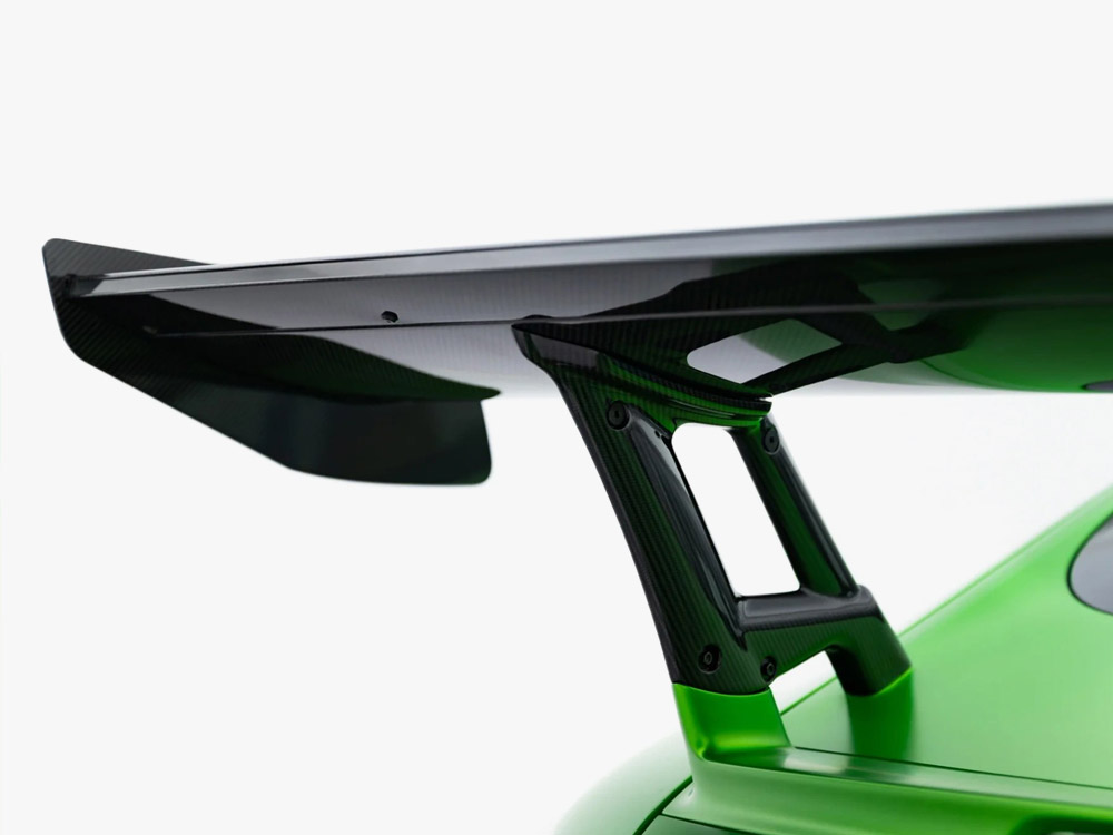 Carbon Spoiler + LED Mercedes-AMG GTR C190 Facelift - 11 