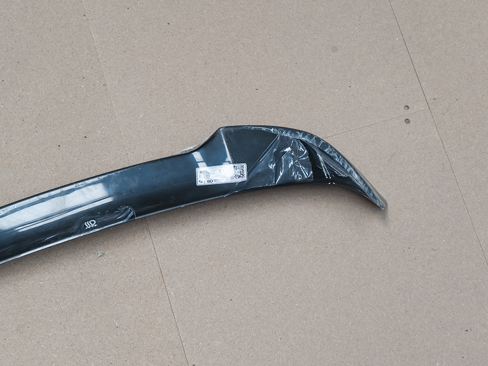 Reduced - Spoiler CAP 3D Volkswagen Golf GTI / GTE / GTD / R-Line / R Mk8 - 7 