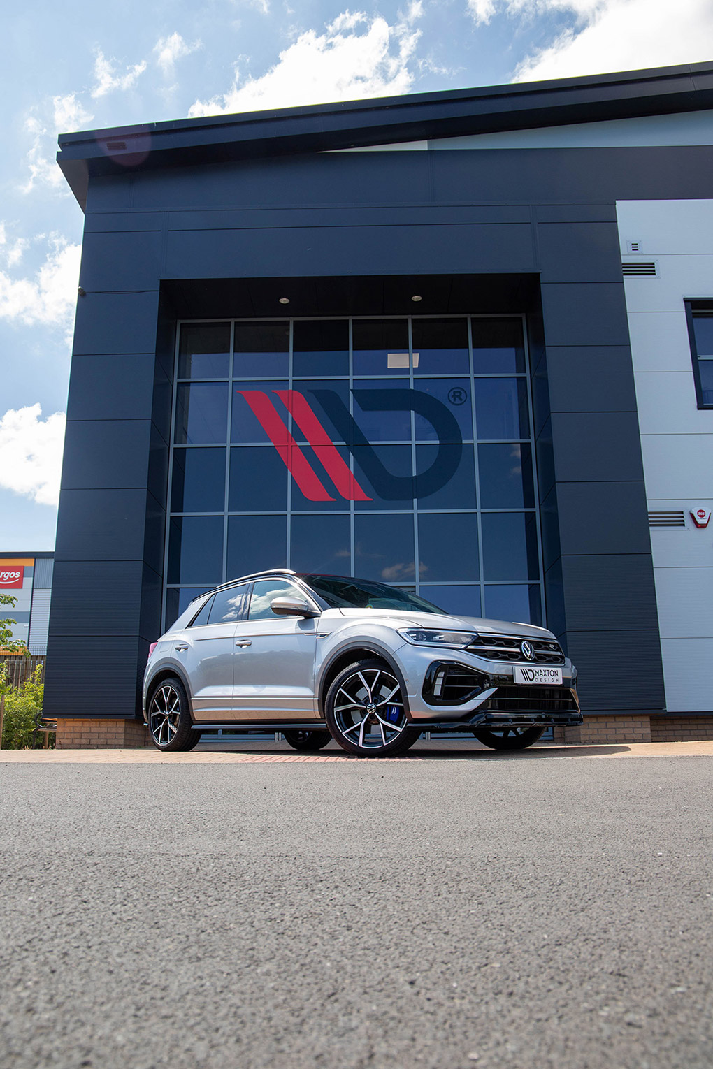 VW T-Roc R Mk1 Facelift - Front splitter, rear diffuser, rear side splitters.