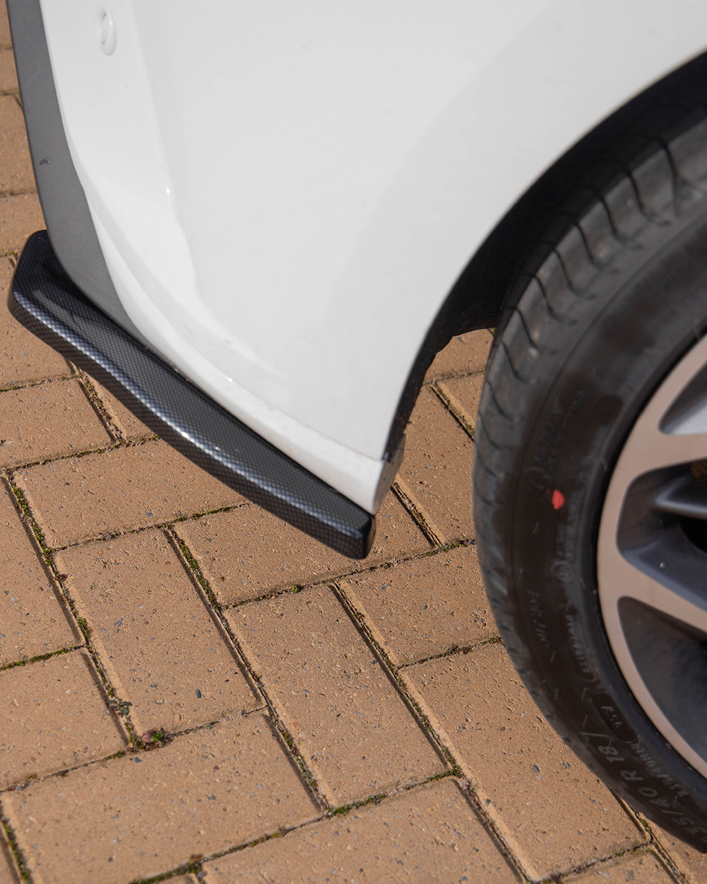 Maxton Design Rear Side Splitters on a Ford Focus