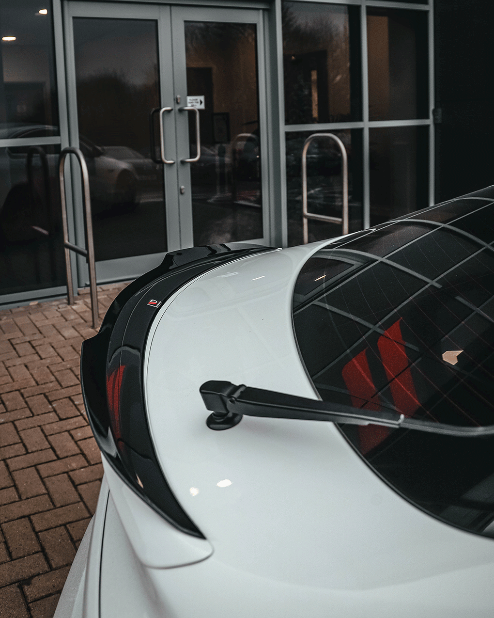 Spoiler Cap