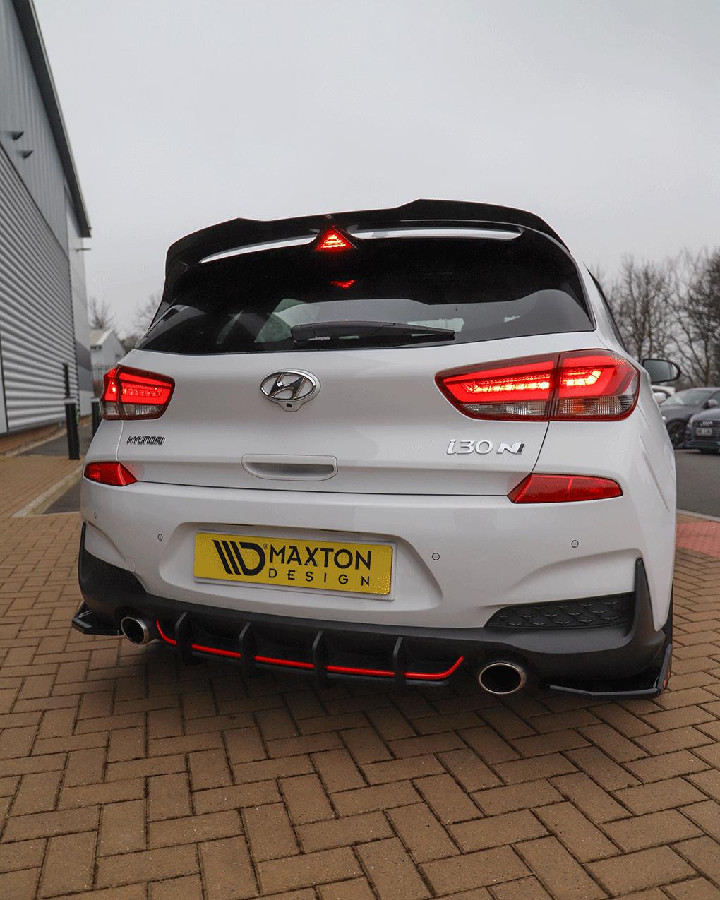 Rear Diffuser and Spoiler Cap