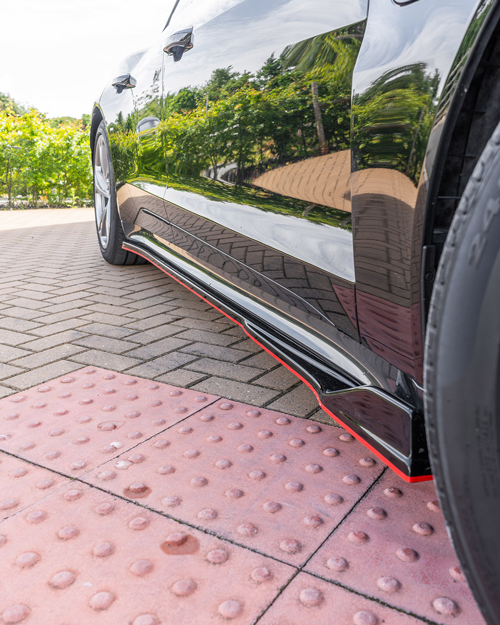 Audi E-Tron GT Side Skirt Diffusers