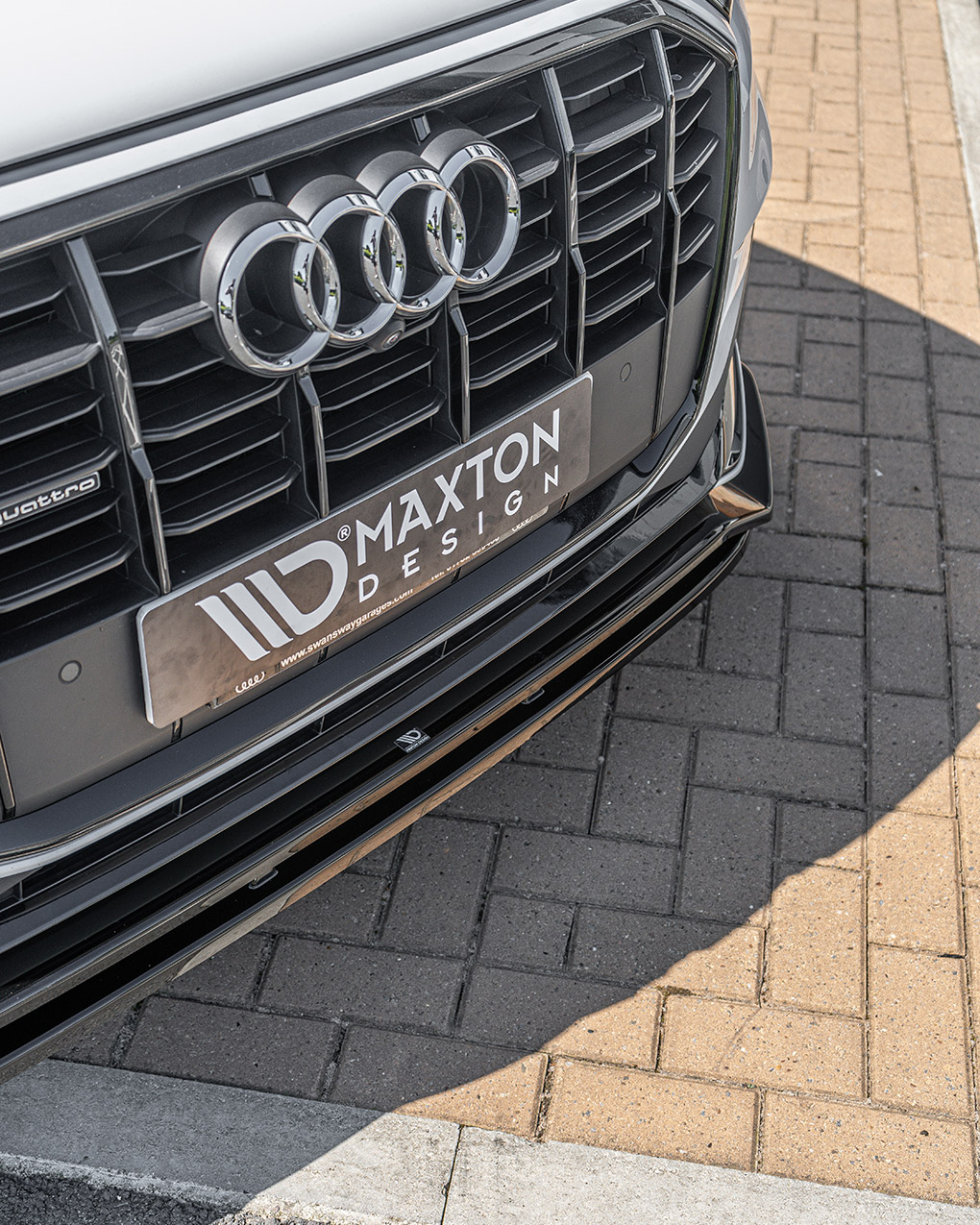Audi SQ7 Front Splitter